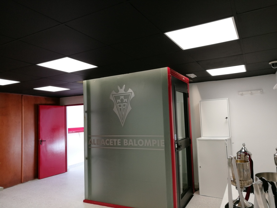 Reforma estadio Carlos Belmonte