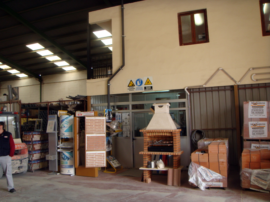 reforma exposición y oficinas