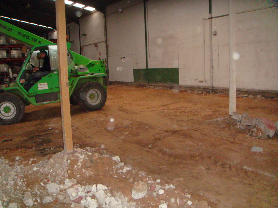 reforma exposición y oficinas