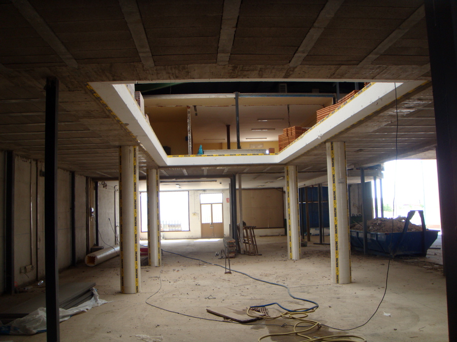 reforma exposición y oficinas