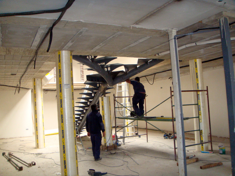 reforma exposición y oficinas