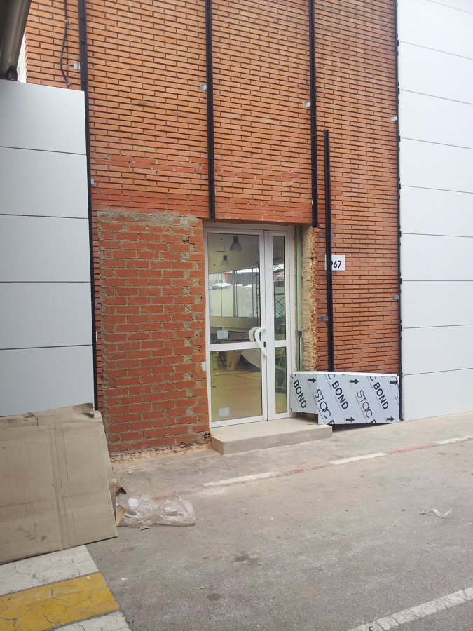 REFORMA INTEGRAL CONCESIONARIO DE COCHES CITROEN