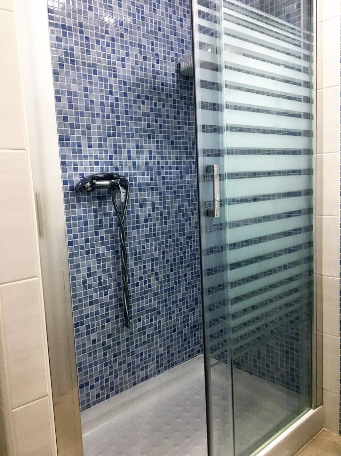 Reforma integral de baño con pack renueva en la carihuela, TORREMOLINOS