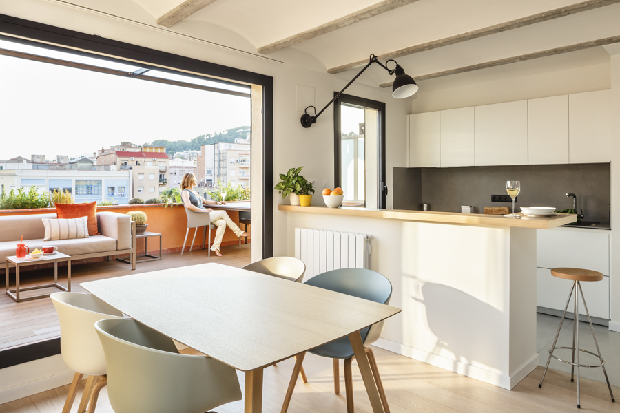 Reforma Integral de Comedor y Cocina abierta en Dúplex