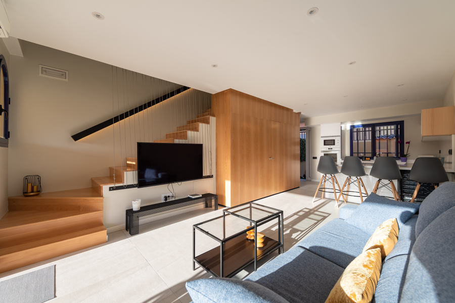 Reforma integral de dúplex y diseño de mobiliario en Meloneras