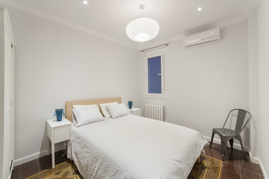 Reforma integral de vivienda. Detalle  habitación