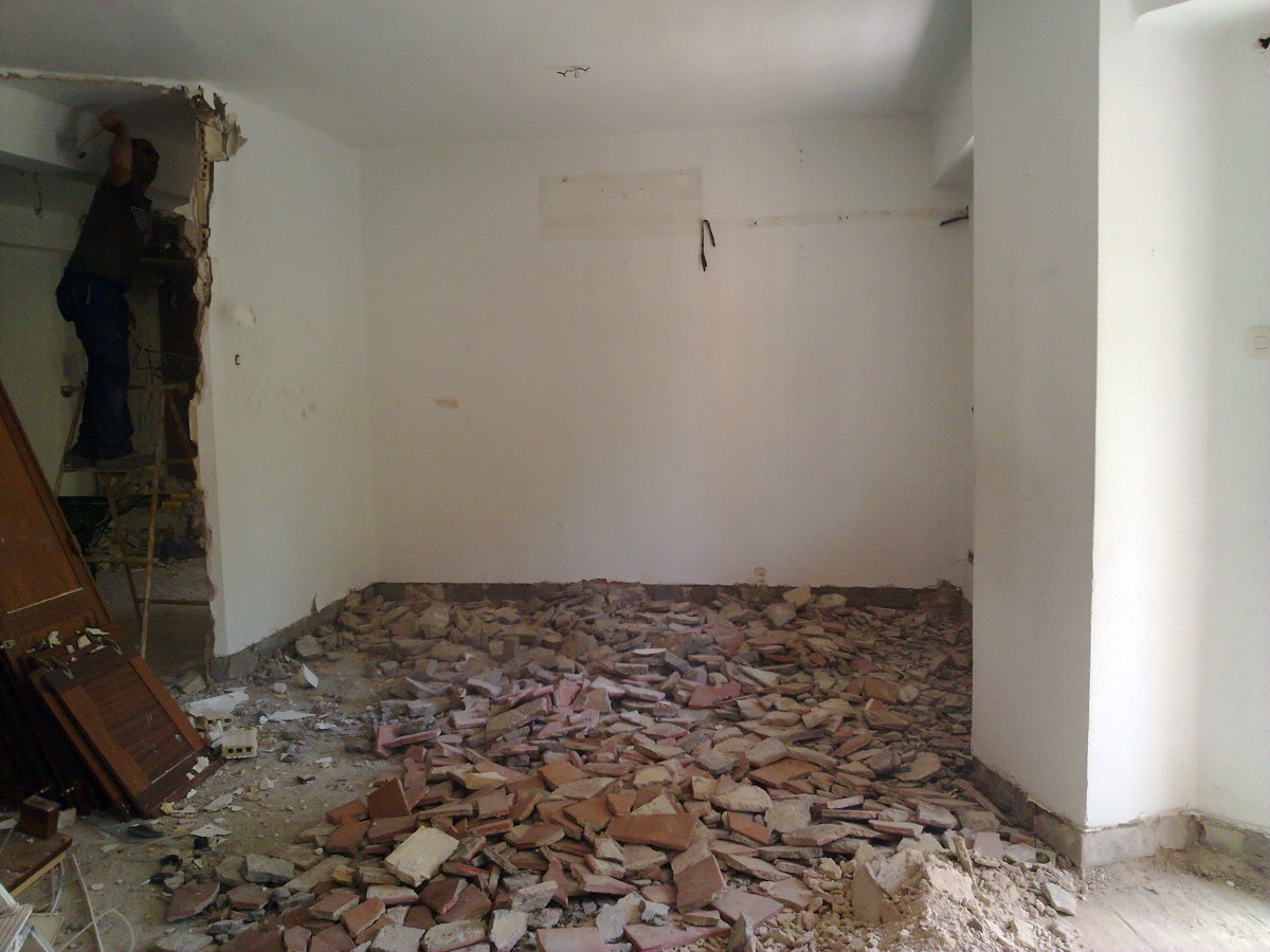 Reforma Integral de vivienda en calle Manuel Siurot 3 Bloque 2 Pisos 2-5