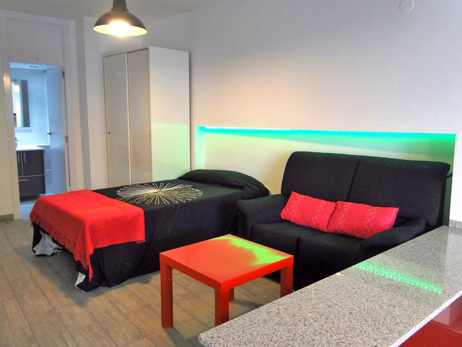 Reforma integral estudio, salita-dormitorio