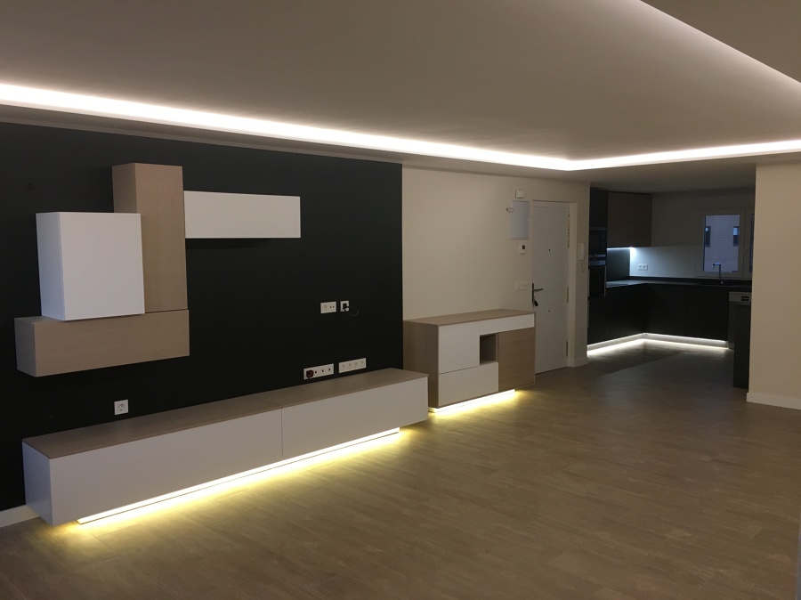 reforma integral vivienda con iluminacion indirecta