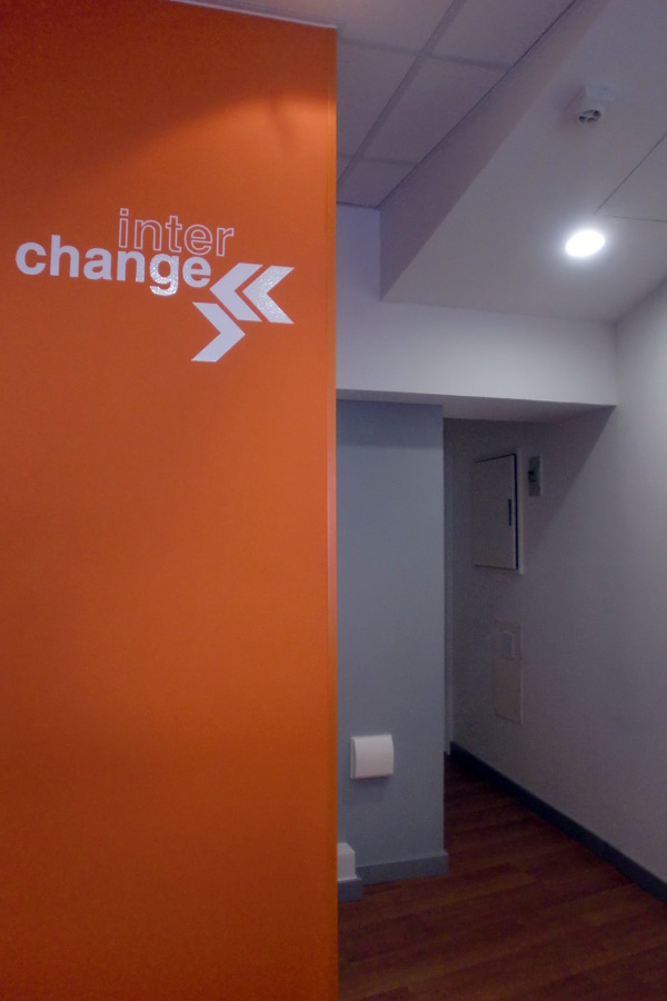 Reforma intergral e Interiorismo en local para INTERCHANGE Plaza Callao