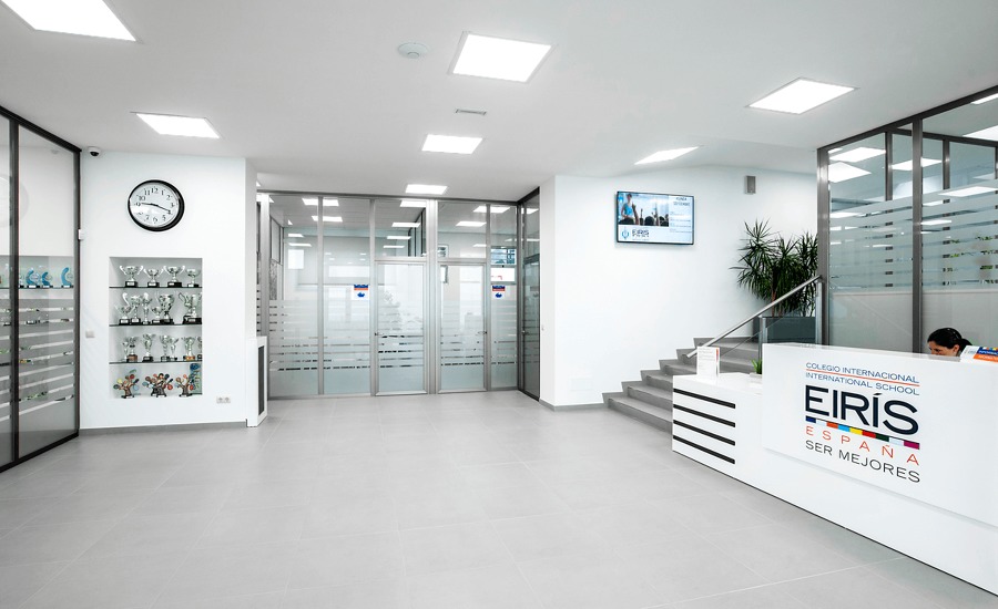 REFORMA INTERIOR COLEGIO EIRIS