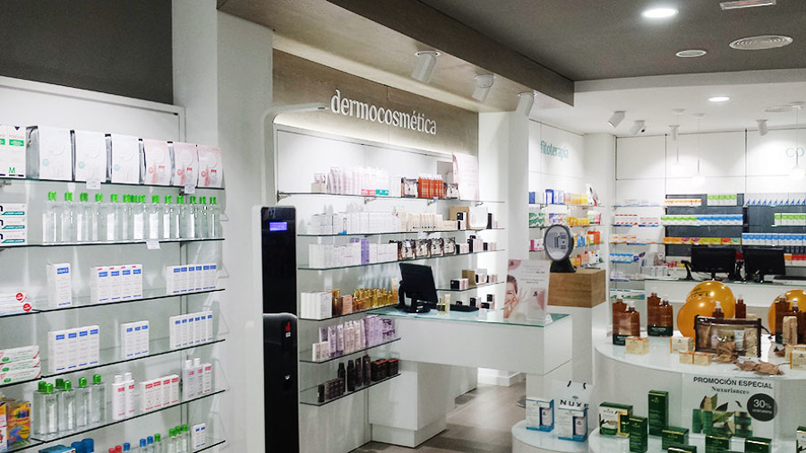 Reforma Local comercial Farmacia