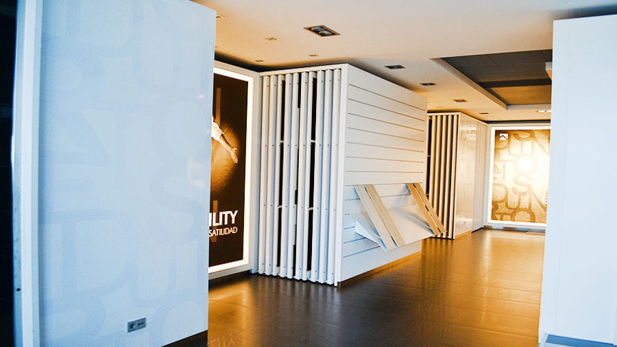 Reforma Nave Industrial expositores