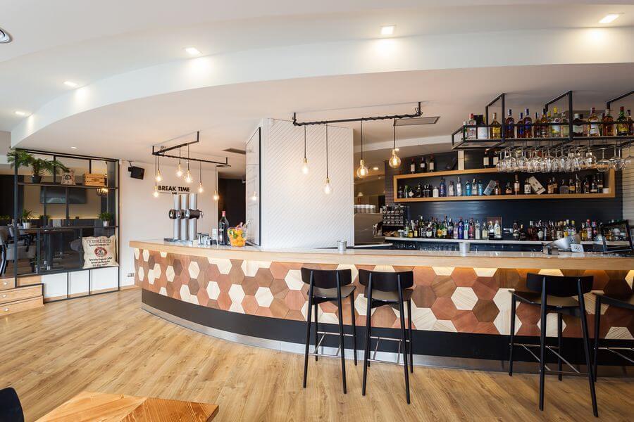 REFORMA RESTAURANTE BREAK TIME - A CORUÑA