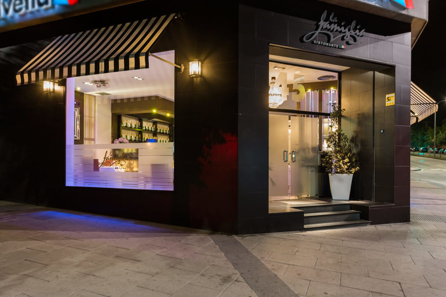 REFORMA RESTAURANTE LA FAMIGLIA