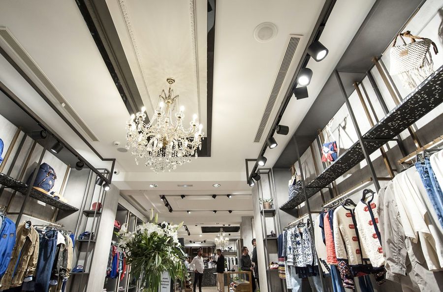 REFORMA TIENDA 14 Oz. EN A CORUÑA