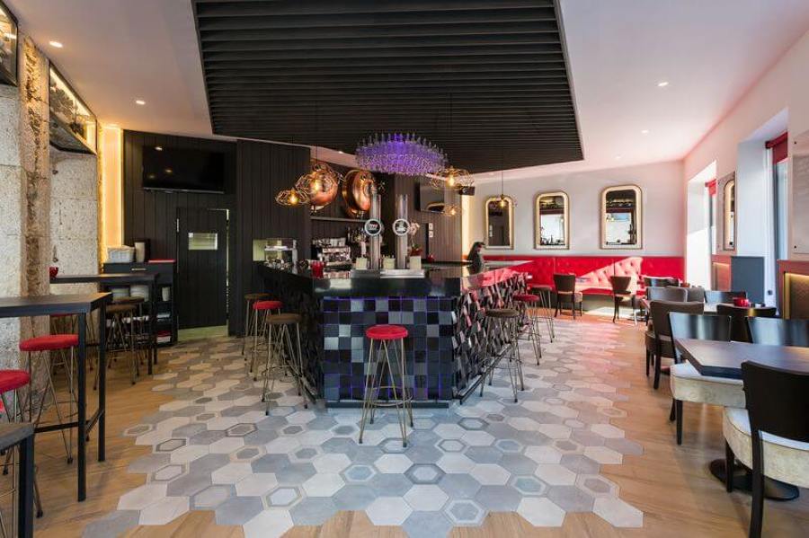 Reforma vinoteca a bodeguilla en Carballo (A Coruña)