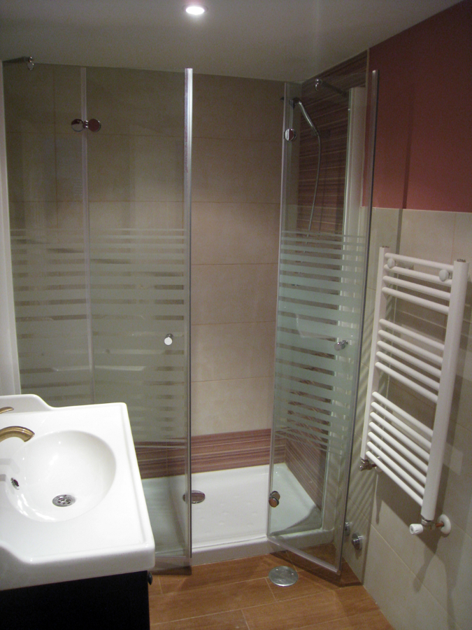 REFORMA VIVIENDA/BAÑO