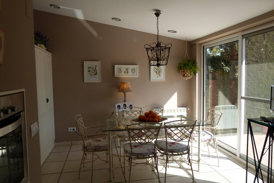 Reforma y decoración cocina chalet en Ribarroja