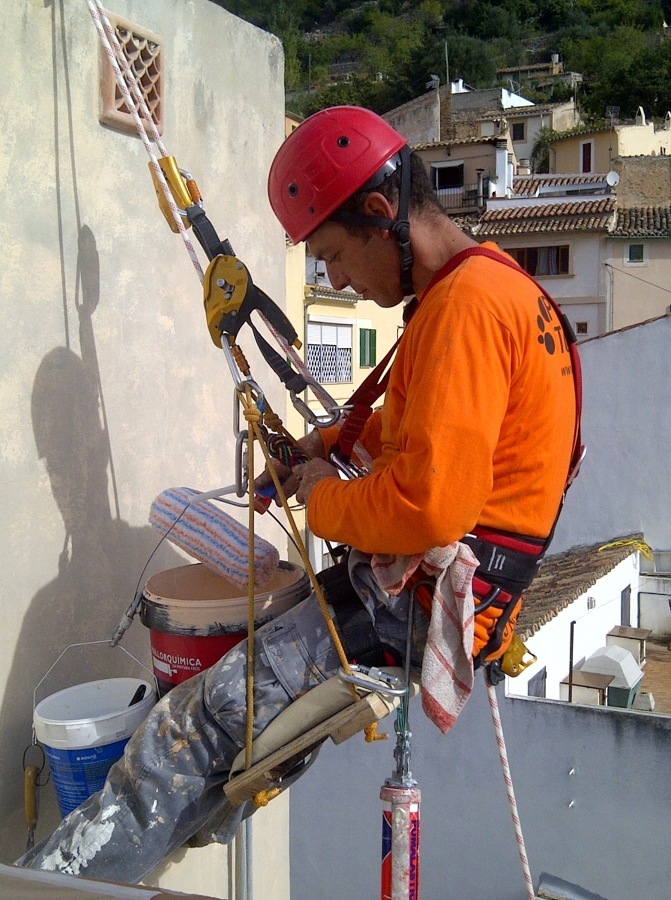 REFORMA Y RESTAURACION DE FACHADA