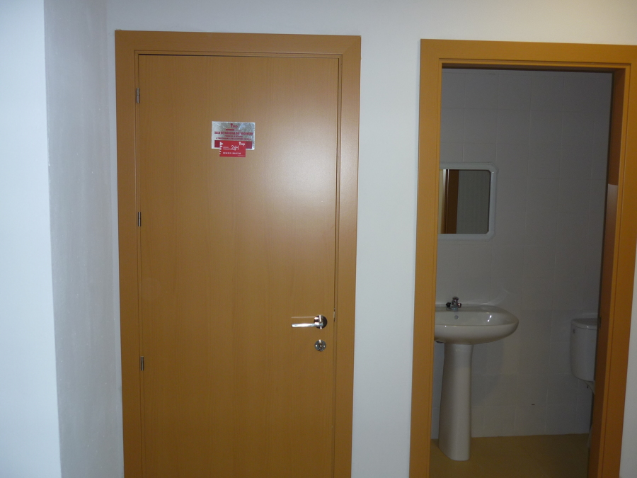 Reformado sala de maquinas, puerta inifuga igual a la existente