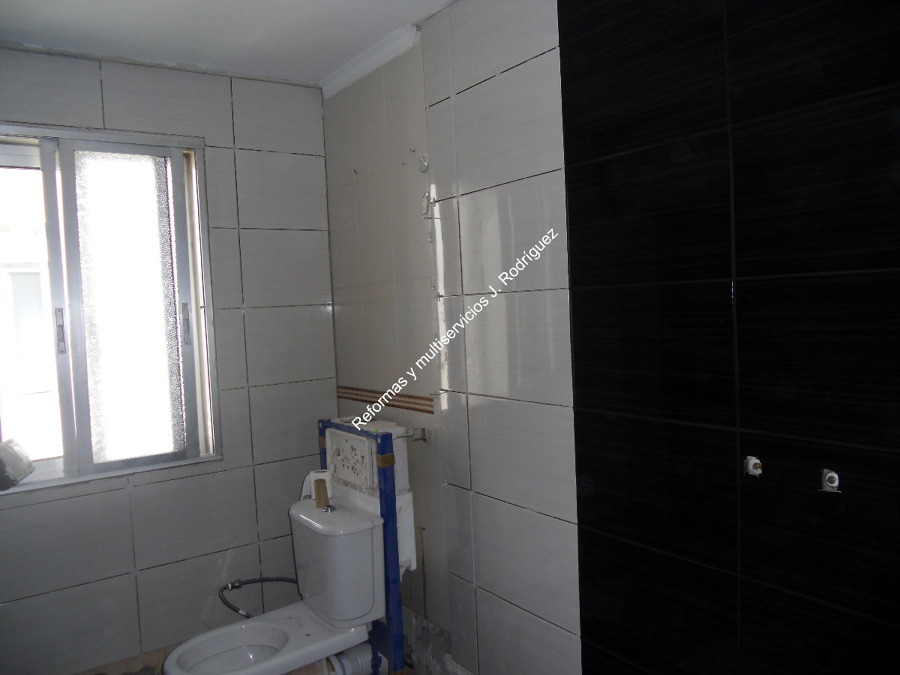 Reformas y multiservicios J. Rodríguez,  La Coruña