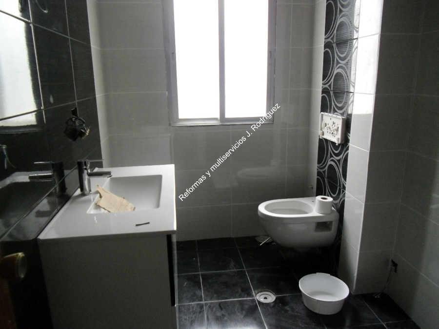 Reformas y multiservicios J. Rodríguez,  La Coruña