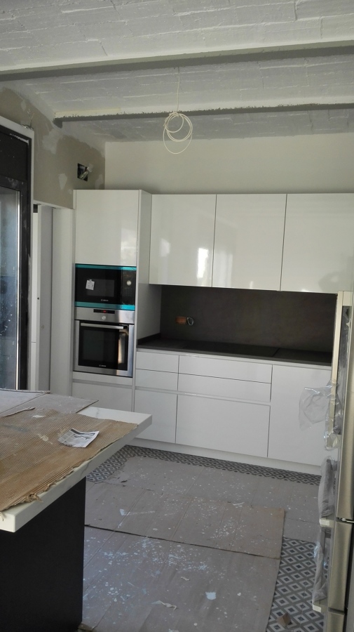 reforzamiento de vigas,albañileria,electricidad,suelo