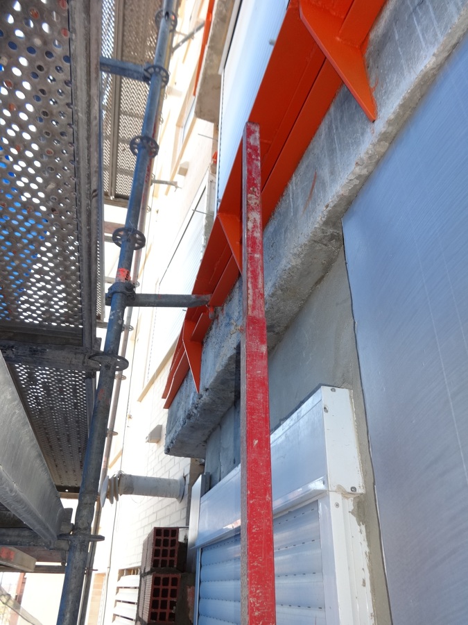 REFUERZOS PARA UN CORRECTO APOYO DE LA FACHADA