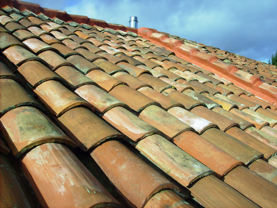 REHABILITACION DE CUBIERTA Y FACHADA