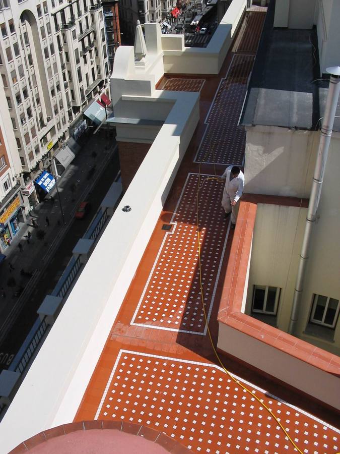 Rehabilitación de cubiertas y fachadas