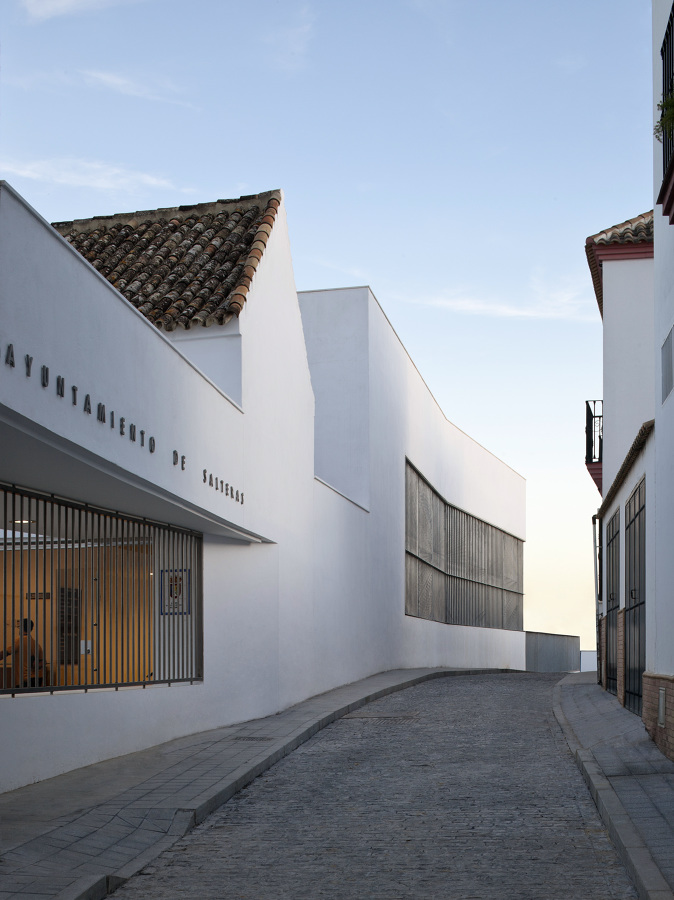 Rehabilitación de edificio para dependencias municipales