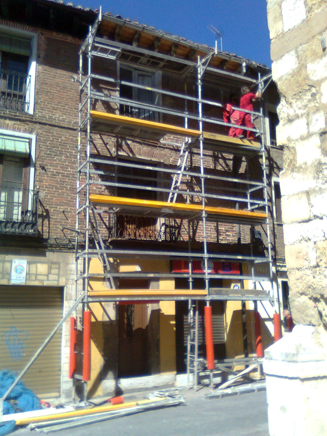REHABILITACION DE FACHADA Y ALERO