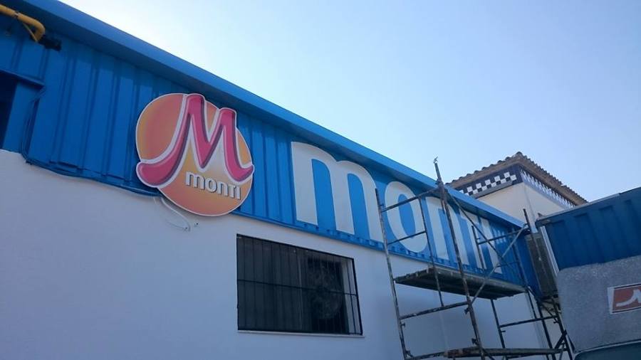 Rehabilitación de fachadas de naves y empresas