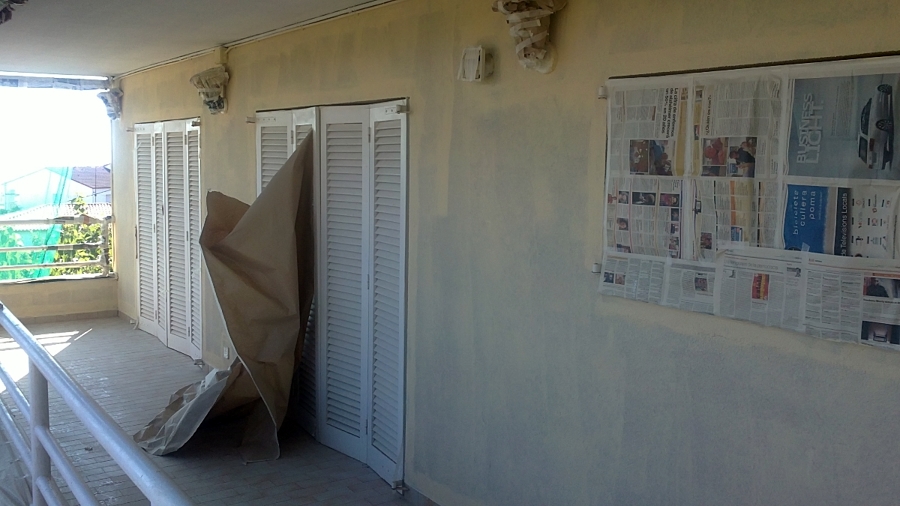 Rehabilitación de fachadas en Segur de Calafell, C/Pinar, 10