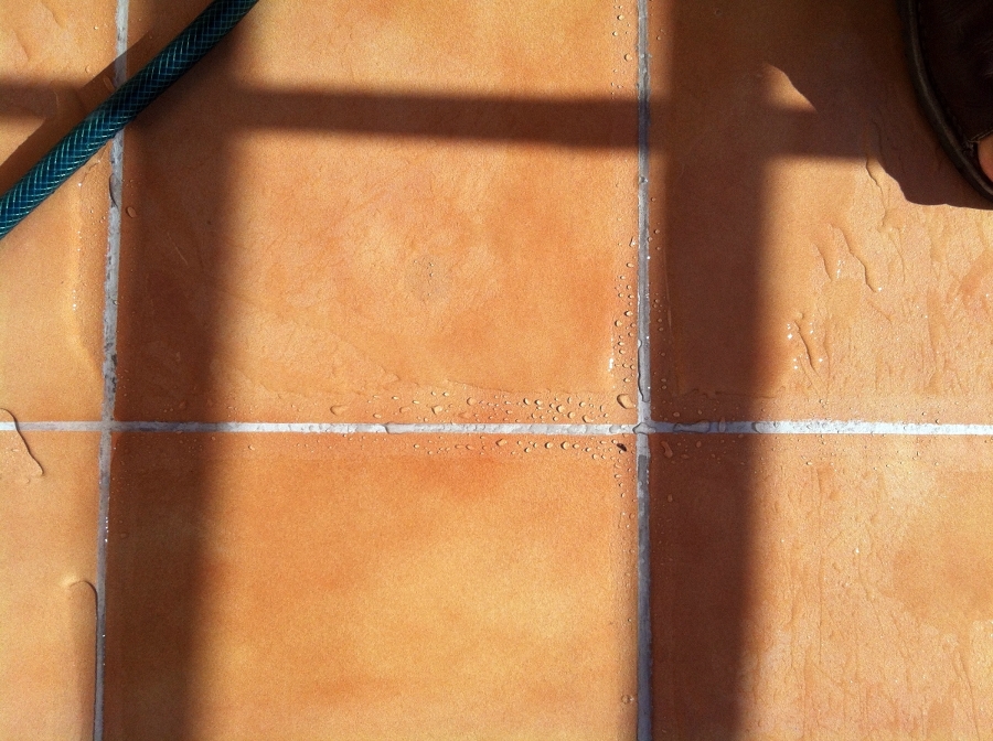 REHABILITACION DE TERRAZA CON MATERIAL IMPERMEABLE TRANSPARENTE Y TRANSITABLE