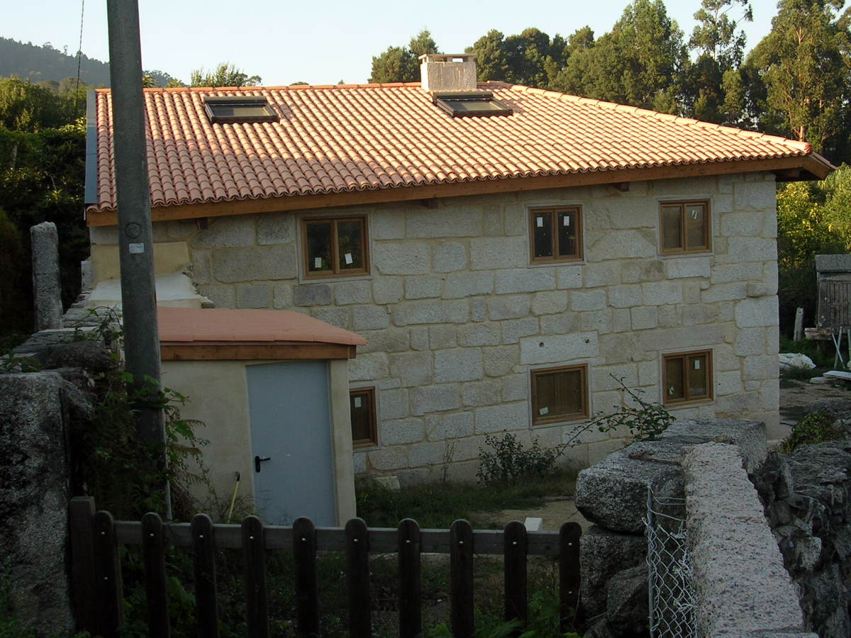 Rehabilitación de vivienda unifamiliar en Porriño - Pontevedra - Foto 1