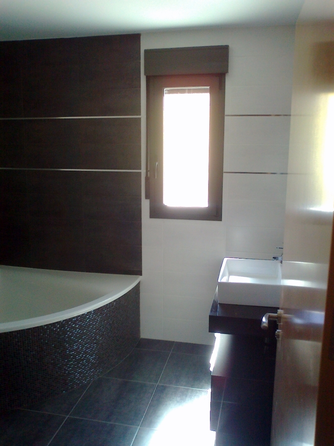 REHABILITACION EDIFICIO EN CORTES