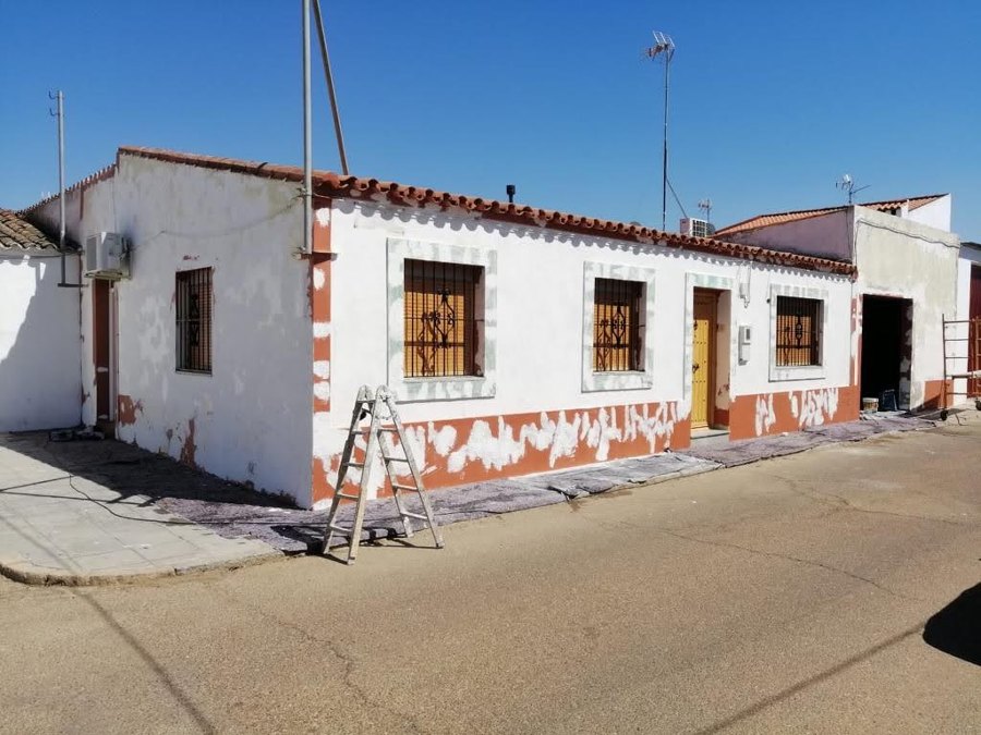 REHABILITACIÓN FACHADA PREPARACION CORCHO PROYECTADO