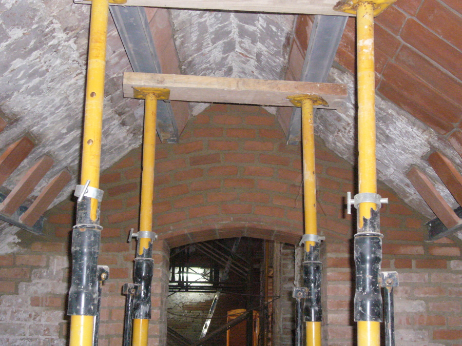 Rehabilitación interior estructura cobierta