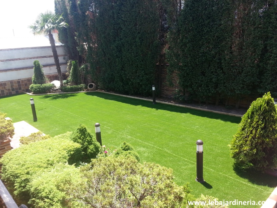 Rehabilitación jardín en vivienda particular