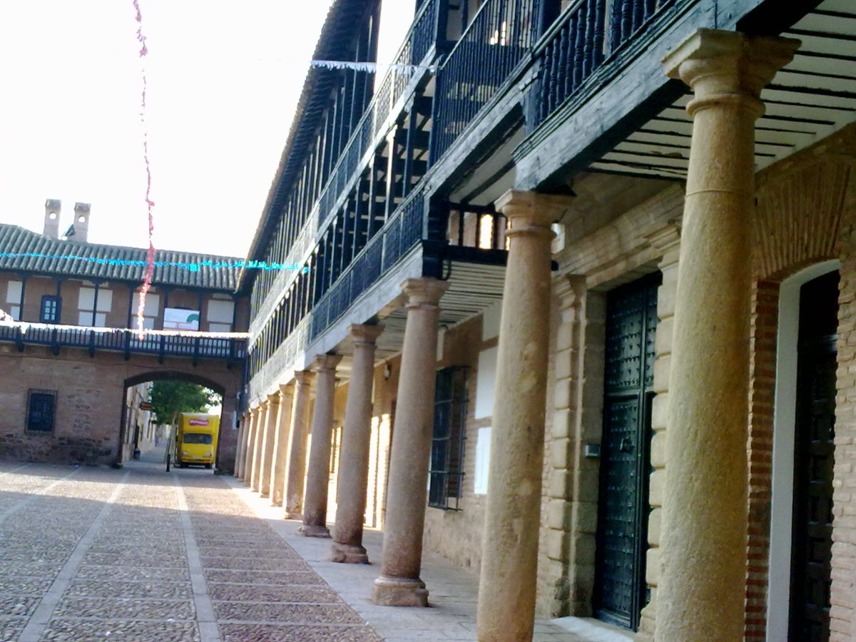 Rehabilitación Plaza San Carlos