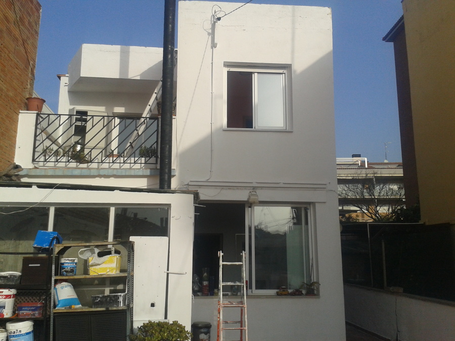 Rehabilitación y pintura de fachada