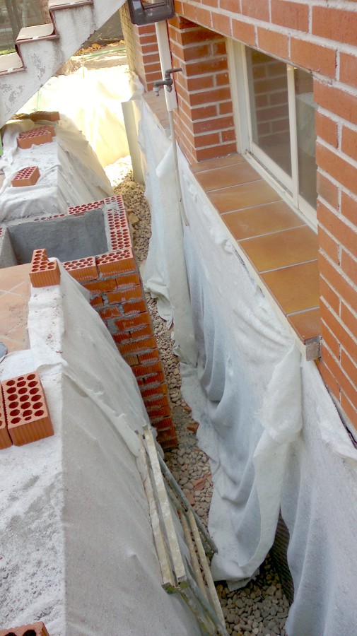 RELLENO GRAVA ZANJA PERIMETRAL