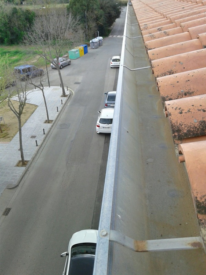 Reparacion canales pluviales y canalones / Reparació canals pluvials i canalons