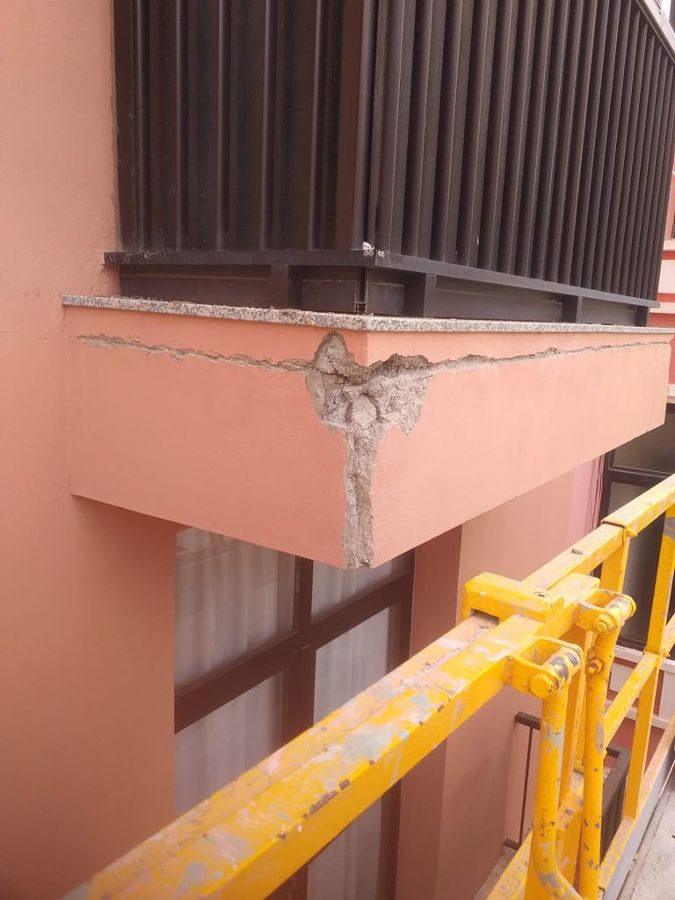 Reparación de grietas y desperfectos en balcones