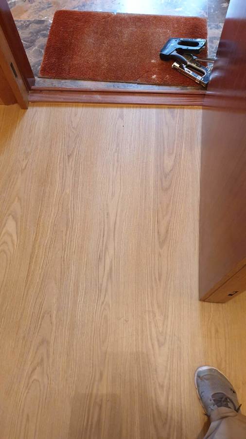 Reparación de suelo por fuga de agua.