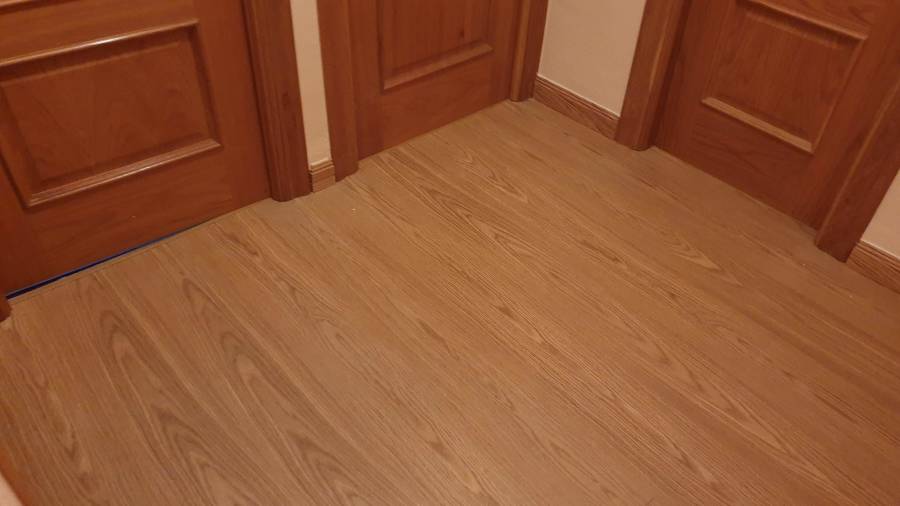 Reparación de suelo por fuga de agua.