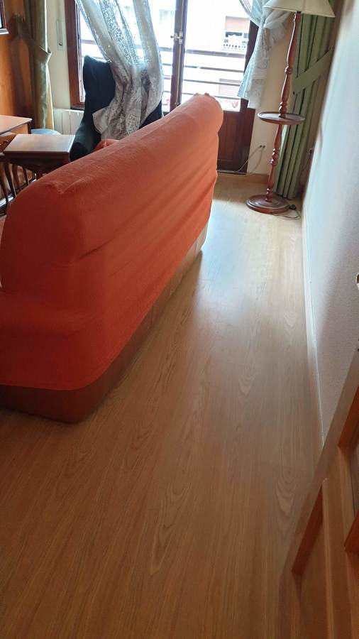 Reparación de suelo por fuga de agua.