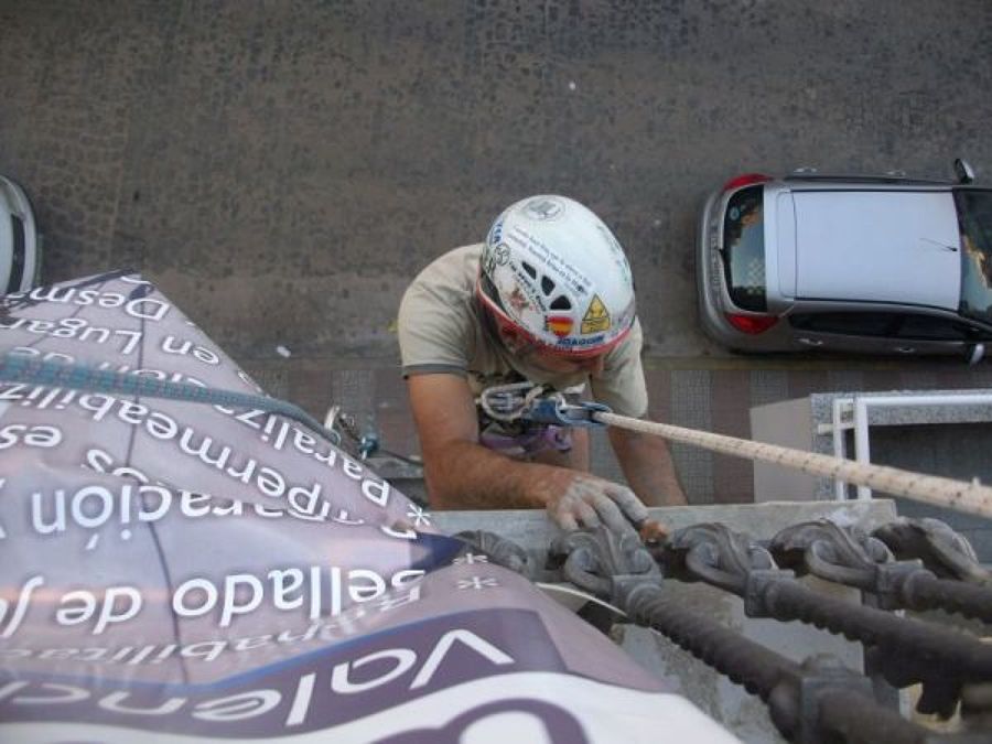 Reparación grietas en fachadas